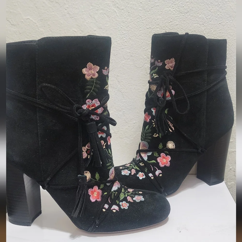 Sam Edelman Black Floral Heeled Boots - Picture 1 of 4